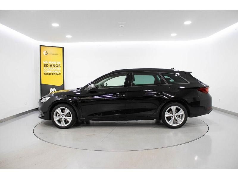 Usado Seat Leon FR 204 HP (150 kW) 2024 Preto Carrinha