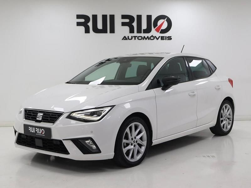 Branco Usado 2022 Seat Ibiza FR | € 15.500 (Preço justo) - Imagem 1/4
