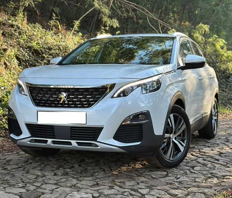 Branco Usado 2019 Peugeot 3008 Allure SUV | € 18.450 (Bom preço) - Imagem 1/4