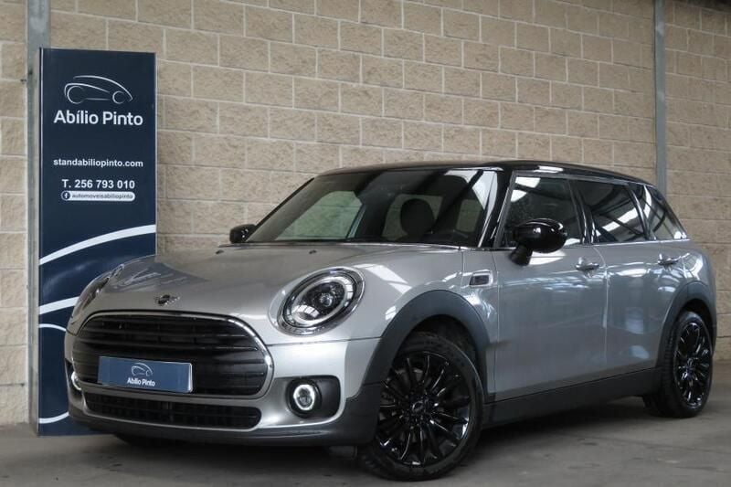 Cinza Usado 2023 Mini Cooper Essential Citadino | € 27.250 (Preço justo) - Imagem 1/4