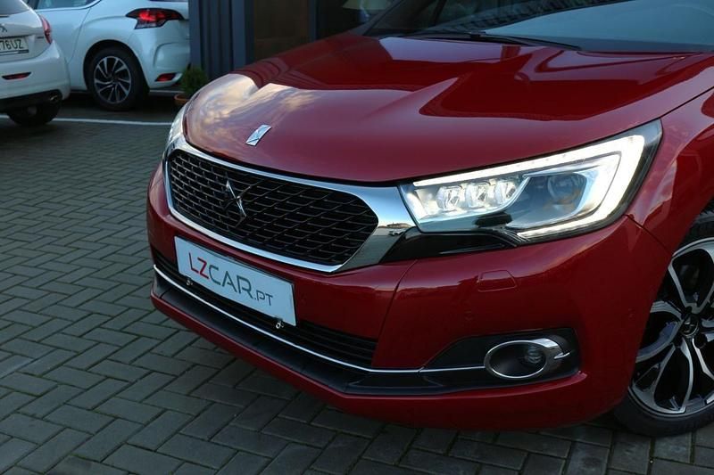 Usado DS Automobiles DS4 Sport Chic 150 HP (110 kW) 2016 Vermelho SUV