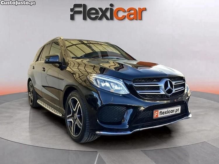 Preto Usado 2017 Mercedes GLE250 SUV | € 38.890 - Imagem 1/1