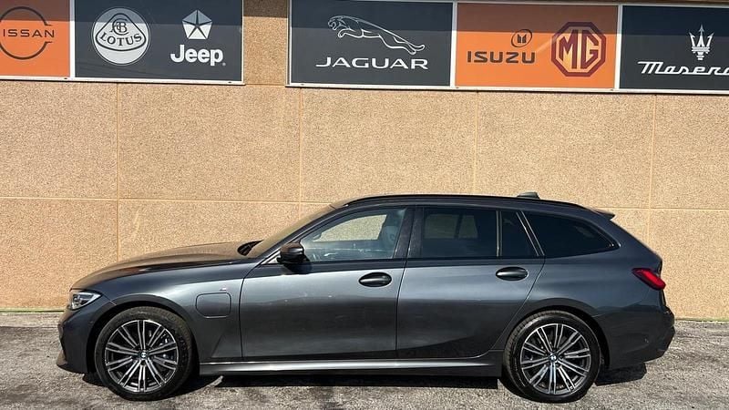 Cinza Usado 2021 BMW 330 Carrinha | € 31.950 (Preço elevado) - Imagem 1/4