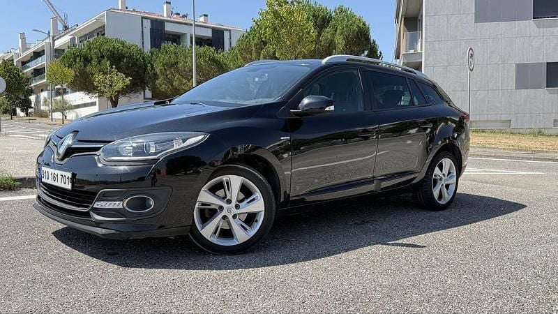 Usado 2014 Renault Mégane III LIMITED Sedan | € 7.650 (Bom preço) - Imagem 1/4