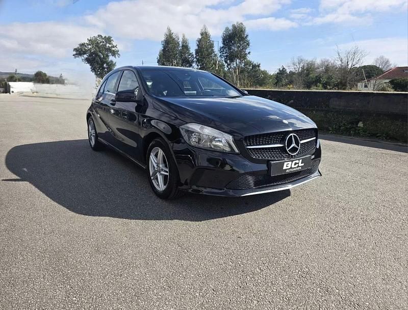 Usado Mercedes A180 116 HP (85 kW) 2016 Preto Citadino