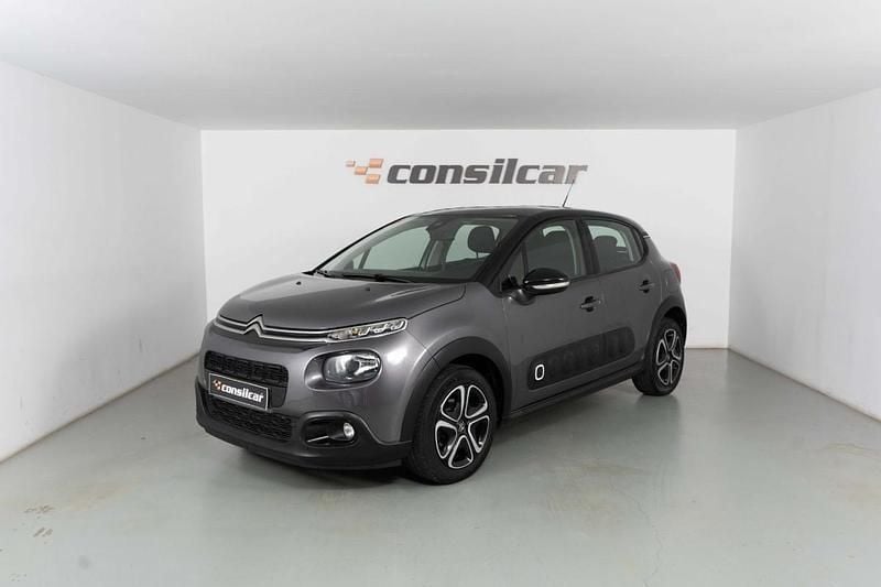 Cinza Usado 2018 Citroën C3 PureTech Citadino | € 12.980 (Preço justo) - Imagem 1/4