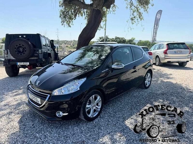 Usado Peugeot 208 Allure 82 HP (60 kW) 2015 Preto Citadino