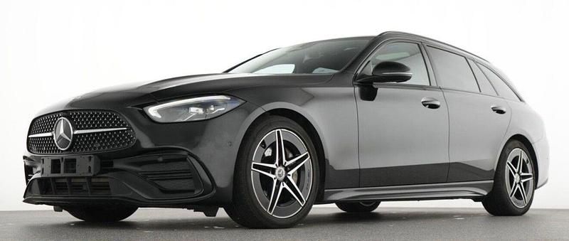 Usado Mercedes C200 AMG line 150 HP (110 kW) 2022 Preto Carrinha