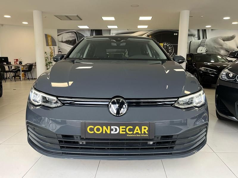 Cinza Usado 2022 VW Golf VIII Life | € 22.200 (Preço elevado) - Imagem 1/4