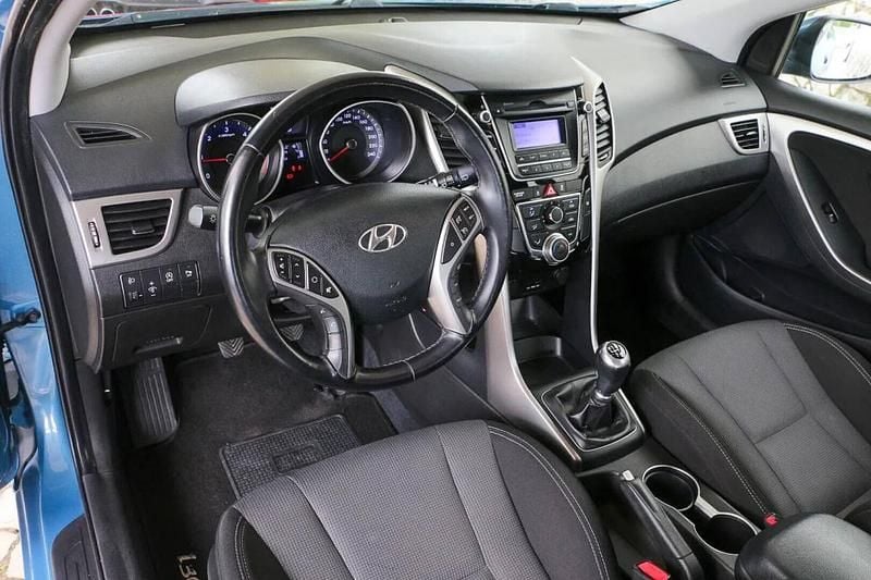 Usado Hyundai i30 Comfort 110 HP (80 kW) 2012 Azul