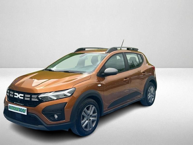 Outra Usado 2023 Dacia Sandero Citadino | € 16.990 (Preço justo) - Imagem 1/4