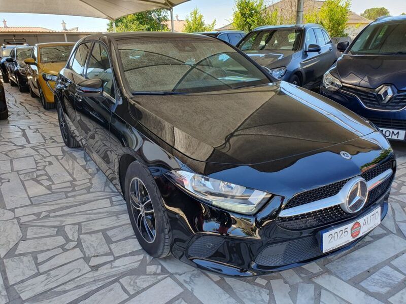 Preto Usado 2020 Mercedes A180 Progressive | € 23.990 (Bom preço) - Imagem 1/4
