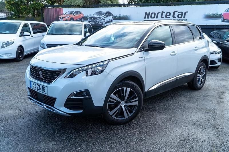 Branco Usado 2019 Peugeot 5008 GT-line Monovolume | € 20.900 (Bom preço) - Imagem 1/4