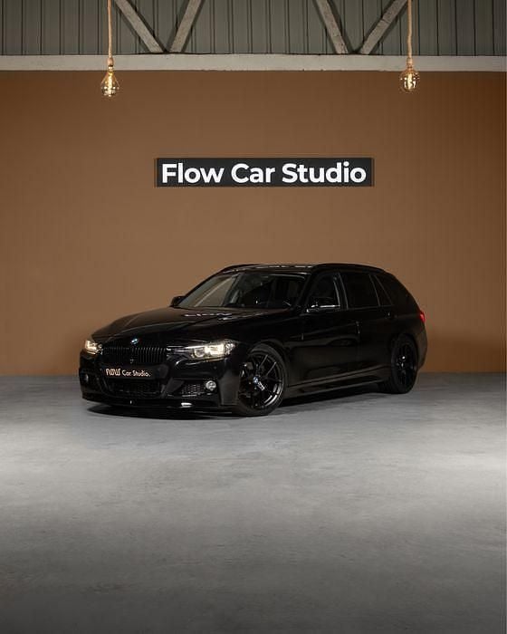 Preto Usado 2016 BMW 320 Comfort Edition Carrinha | € 21.500 (Preço justo) - Imagem 1/4