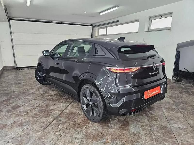 Usado Renault Mégane IV Equilibre 95 kW (130 HP) 2024 Preto Citadino