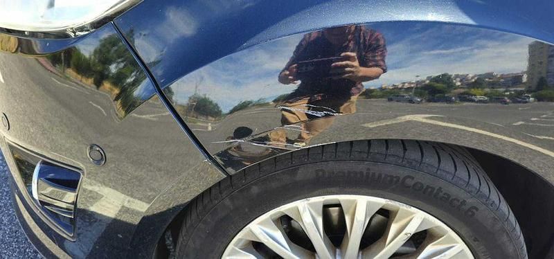 Usado 2012 Ford C-MAX Titanium Monovolume | € 6.500 (Bom preço) - Imagem 1/4