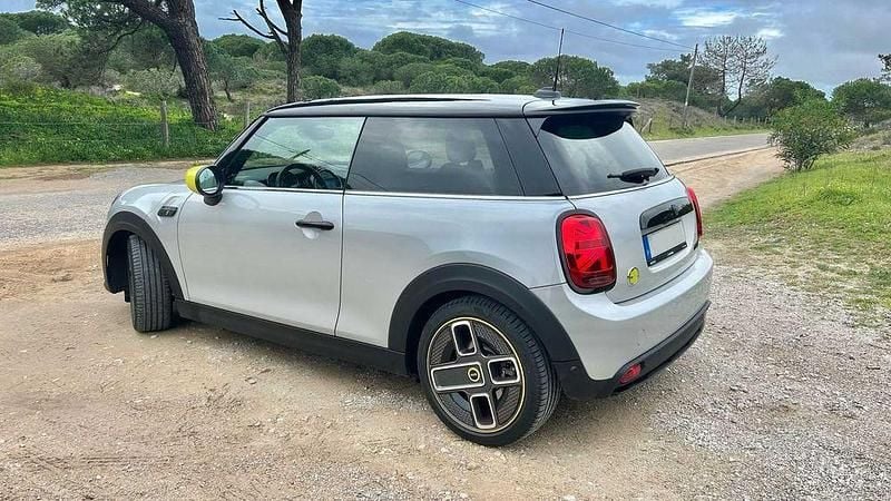 Usado 2022 Mini Cooper SE Citadino | € 21.950 (Preço justo) - Imagem 1/4