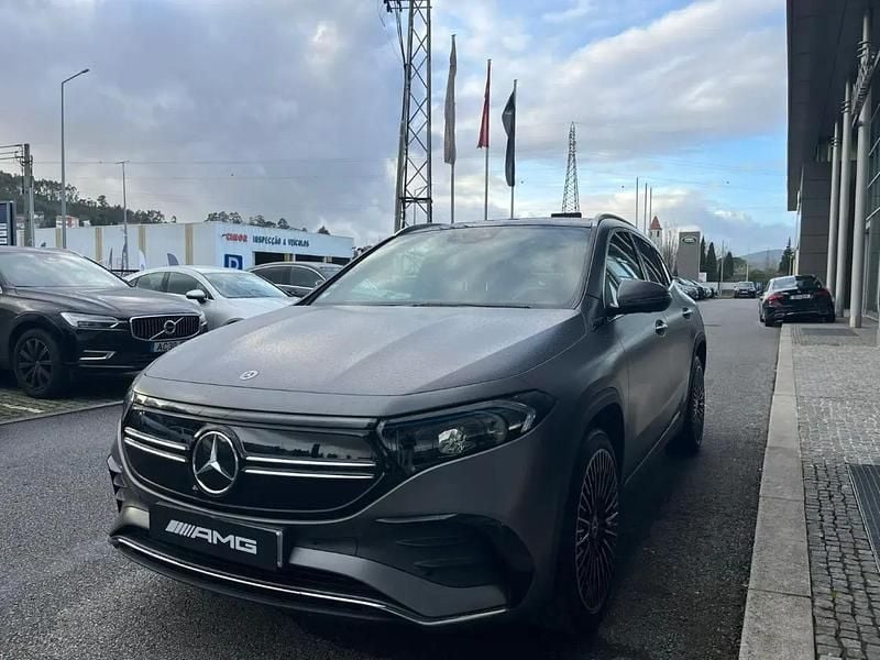 Cinza mountain Usado 2021 Mercedes EQA250 AMG SUV | € 34.900 (Preço justo) - Imagem 1/4