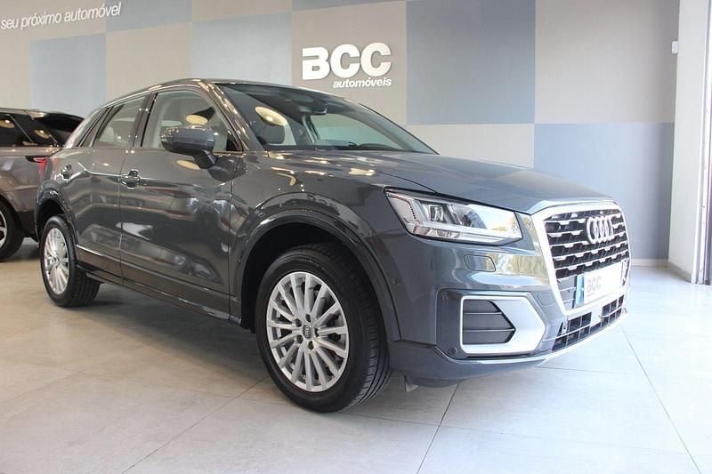 Cinza Usado 2017 Audi Q2 Design SUV | € 21.990 (Preço elevado) - Imagem 1/4