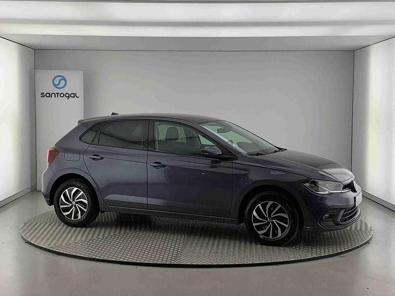 Cinzento Usado 2024 VW Polo Citadino | € 20.490 (Preço justo) - Imagem 1/4