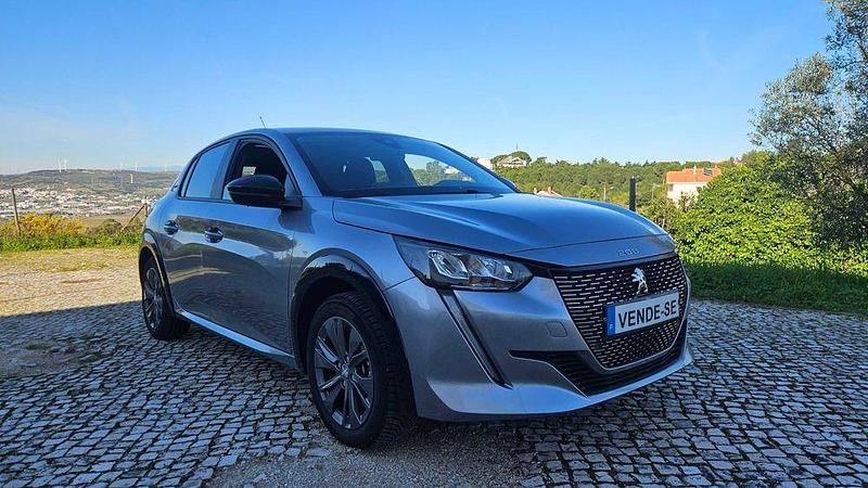 Usado Peugeot e-208 100 kW (136 HP) 2023 Citadino