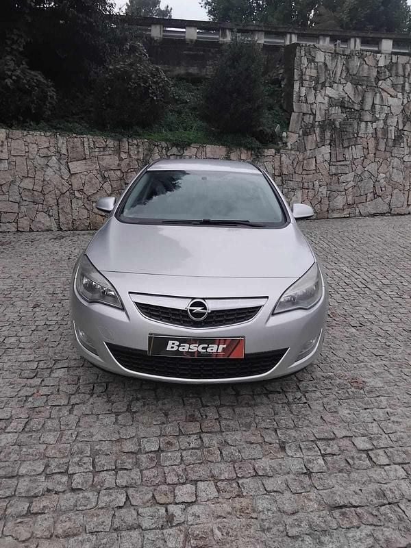 Usado Opel Astra Sport 125 HP (91 kW) 2011 Cinzento Carrinha