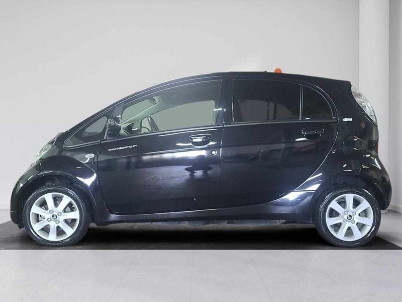 Usado Citroën C-zero Seduction 49 kW (67 HP) 2020 Preto Citadino