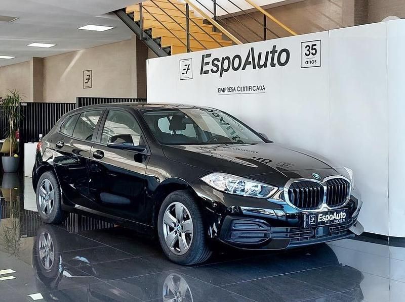 Preto Usado 2019 BMW 116 Advantage Citadino | € 20.500 (Preço justo) - Imagem 1/4
