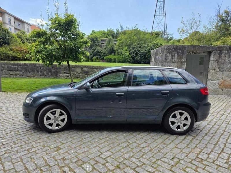 Cinzento Usado 2011 Audi A3 | € 7.500 (Preço justo) - Imagem 1/4