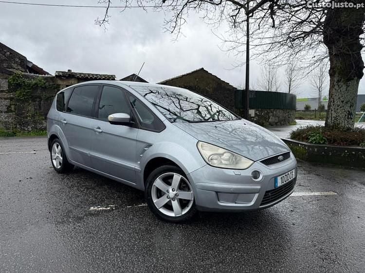 Usado Ford S-MAX S 125 HP (91 kW) 2007 Cinza Monovolume