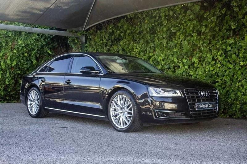 Preto Usado 2015 Audi A8 Exclusive Sedan | € 22.900 - Imagem 1/4