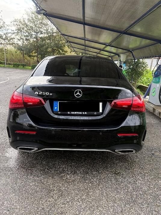 Usado Mercedes A250 218 HP (160 kW) 2023 Preto Sedan