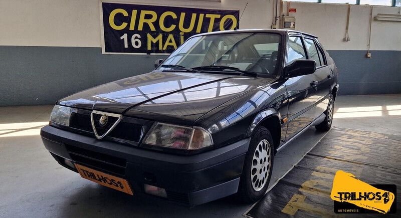 Preto Usado 1994 Alfa Romeo 33 Sedan | € 3.980 - Imagem 1/4