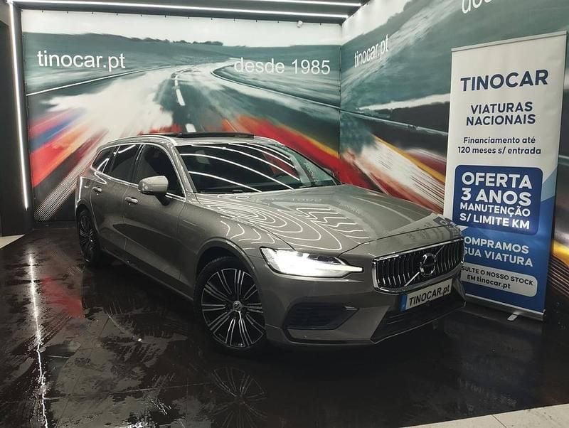 Usado Volvo V60 340 HP (250 kW) 2022 Cinzento Carrinha