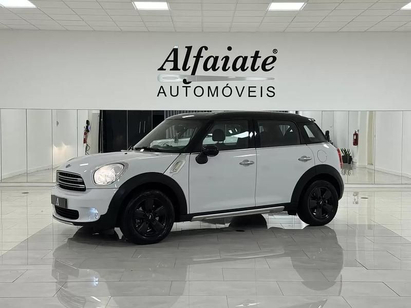 Branco Usado 2015 Mini Cooper D Countryman SUV | € 14.990 (Preço justo) - Imagem 1/4