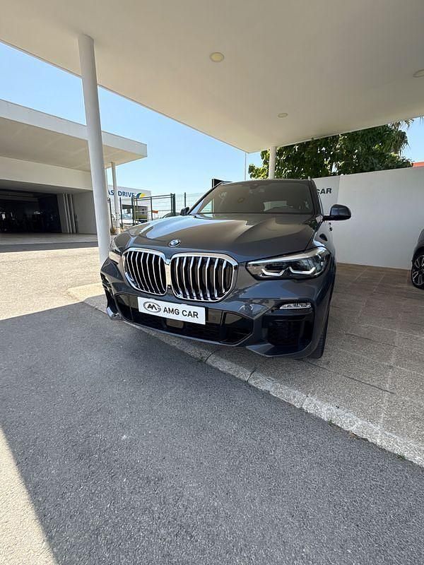 Preto Usado 2021 BMW X5 SUV | € 62.500 - Imagem 1/4