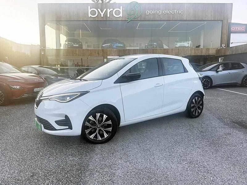 Branco Usado 2022 Renault Zoe Evolution Citadino | € 17.900 (Preço justo) - Imagem 1/4