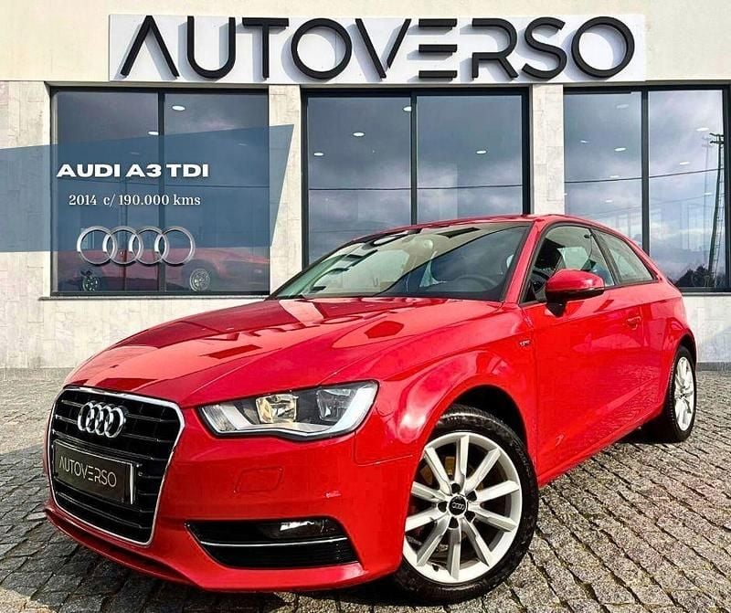 Usado Audi A3 Attraction 110 HP (80 kW) 2014 Vermelho Citadino