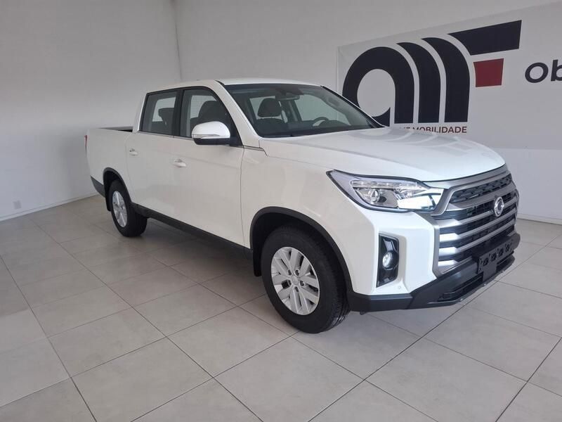 Branco Novo 2024 Ssangyong Musso SUV | € 38.900 - Imagem 1/4