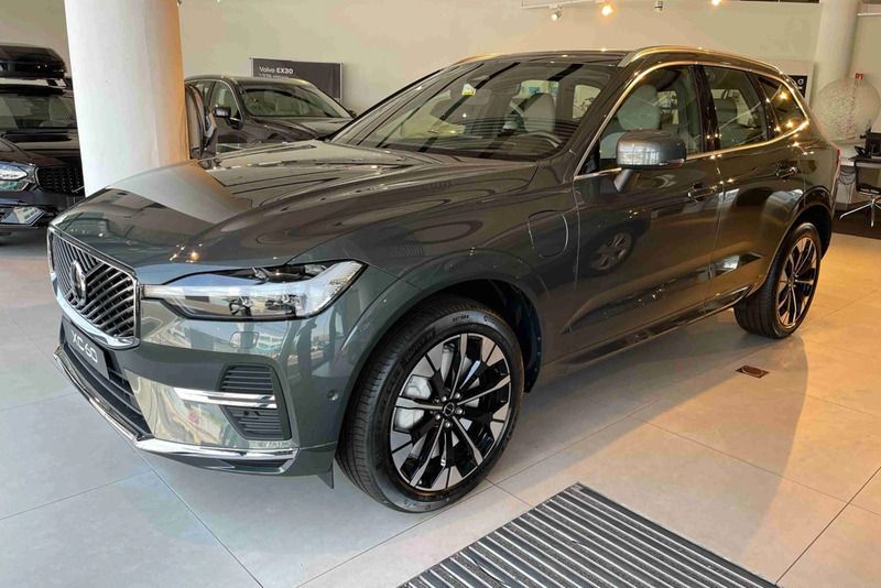 Outra Novo 2025 Volvo XC60 Plus SUV | € 66.900 (Preço elevado) - Imagem 1/4