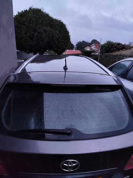 Usado 2010 Toyota Avensis Sedan | € 4.200 - Imagem 1/4