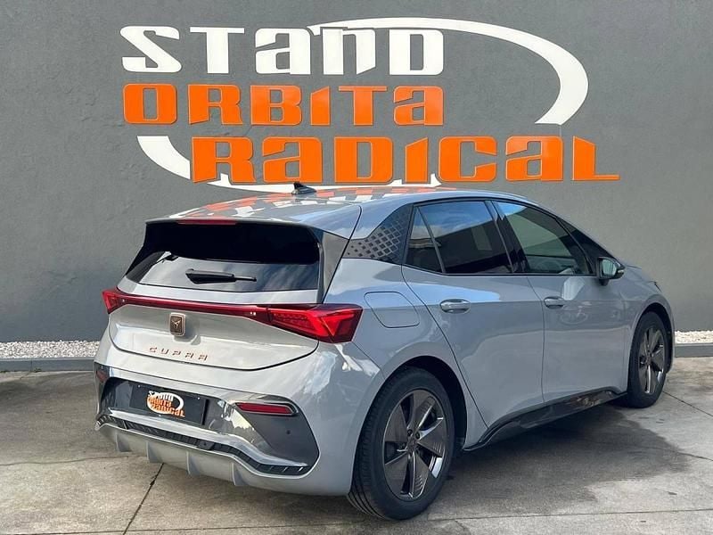 Usado Cupra Born 150 kW (204 HP) 2022 Cinzento Citadino