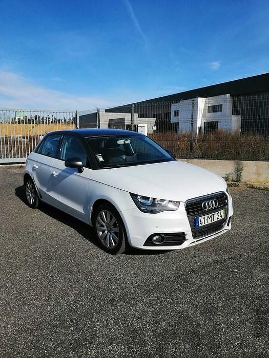 Usado Audi A1 90 HP (66 kW) 2012 Sedan