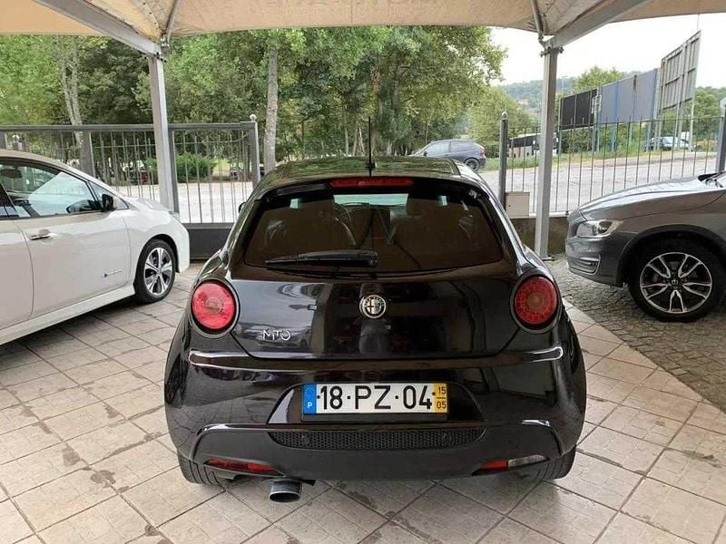 Usado Alfa Romeo MiTo 85 HP (62 kW) 2015 Castanho Citadino