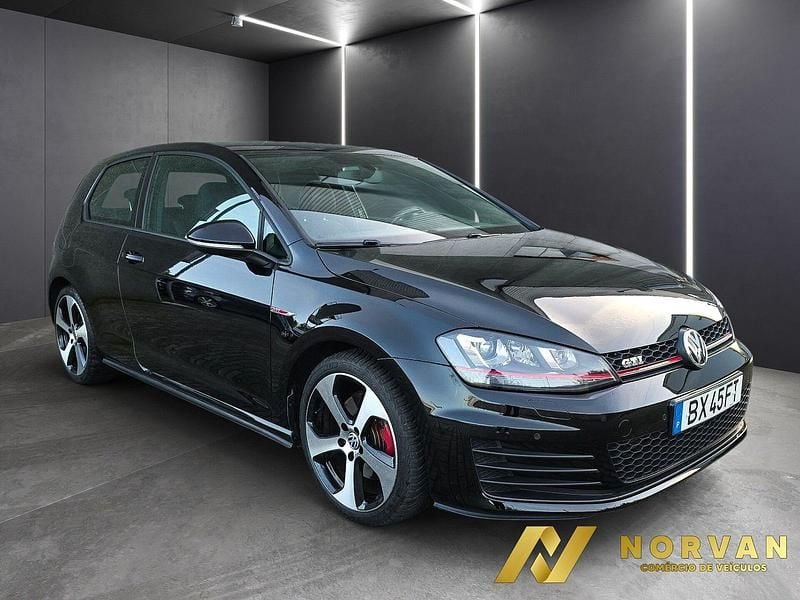 Usado VW Golf VII GTI 220 HP (161 kW) 2015 Preto