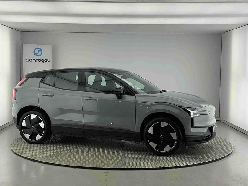 Cinza Usado 2024 Volvo EX30 Plus SUV | € 38.490 (Preço justo) - Imagem 1/4