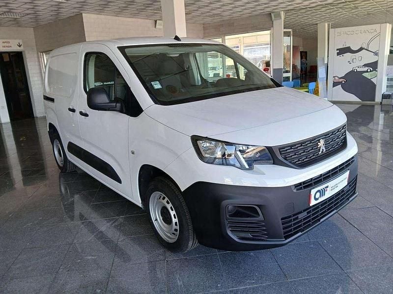 Branco Usado 2021 Peugeot Partner Van | € 14.999 (Preço justo) - Imagem 1/4