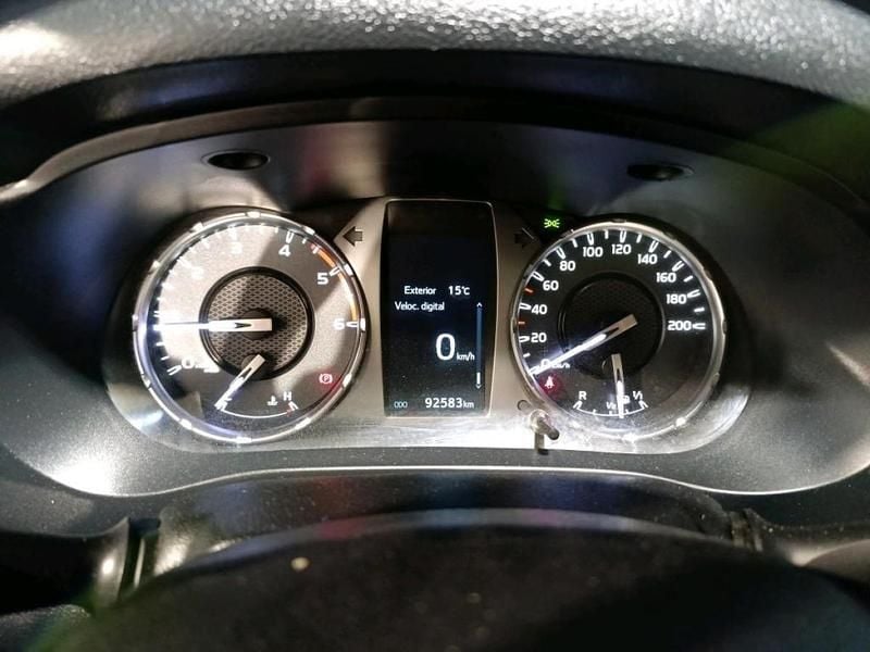 Usado Toyota HiLux 150 HP (110 kW) 2021 Branco Pickup