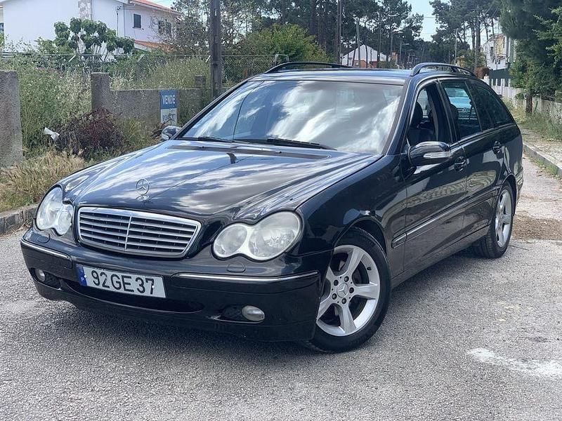 Usado 2004 Mercedes C220 Sedan | € 5.350 (Bom preço) - Imagem 1/4