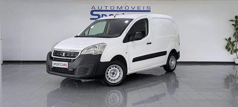 Branco Usado 2018 Peugeot Partner Monovolume | € 11.750 (Bom preço) - Imagem 1/4
